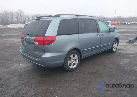 2005 Toyota Sienna Le z USA, uszkodzony, nr VIN 5TDZA23C95S298008